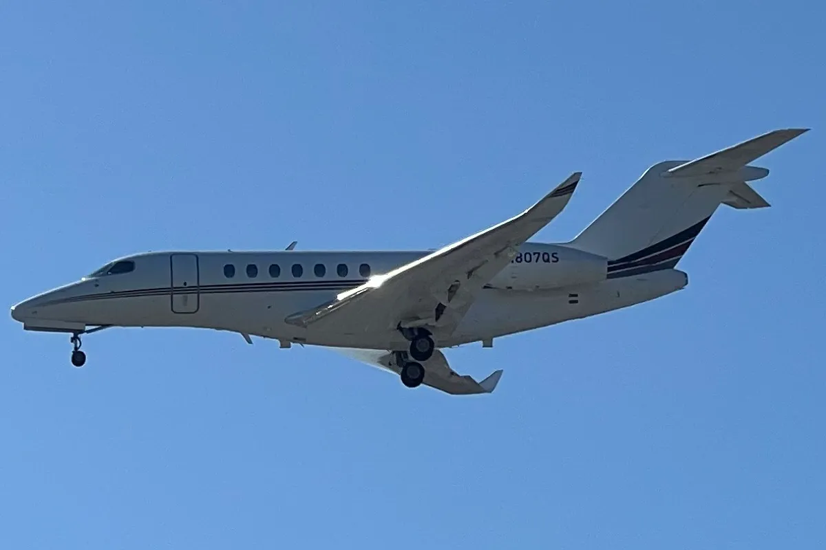 A Citation Longitude in service, photographed from the side