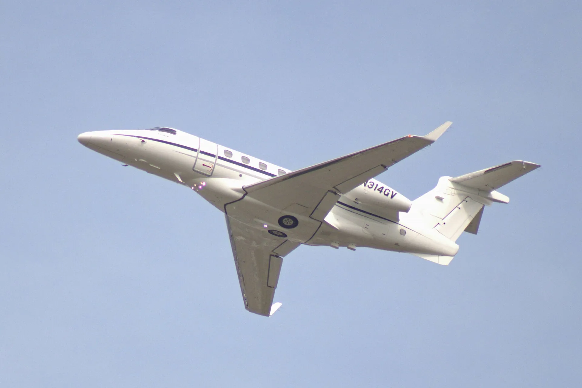 A Phenom 300E, second view